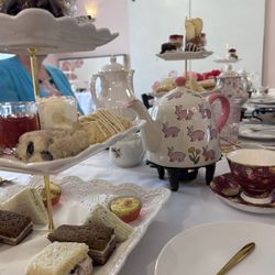 Honey Bunnys Tea House - Sandwiches, pastries, and an egg bite