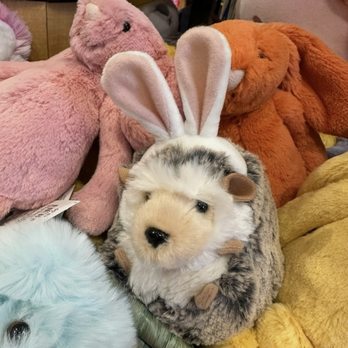 Five Little Monkeys - Novato - Toy Stores Near Me - Novato, California