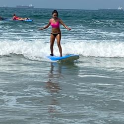 Surfriders Academy Surf School - Girls love surfing!