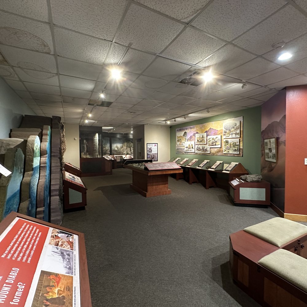 Mount Diablo State Park - Small interpretive exhibit area - Parks Near Me - Clayton, California