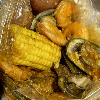 Crab Pack - B.Y.O.B (build your own bag) 1/2 lb shrimp & 1/2 lb green mussels, crab pack special seasoning, level 3 - Seafood Near Me - Fort Worth, Texas Crab Pack - B.Y.O.B (build your own bag) 1/2 lb shrimp & 1/2 lb green mussels, crab pack special seasoning, level 3 - Seafood Near Me - Fort Worth, Texas