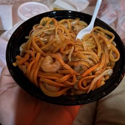 SD7. Shrimp Chow Mein SD7. Shrimp Chow Mein