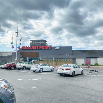 Ballast Point Brewing Long Beach - Breweries Near Me - Long Beach, California