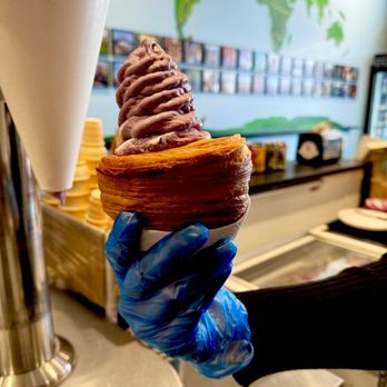 Happy Cones - Food Trucks Near Me - Edgewater, Colorado