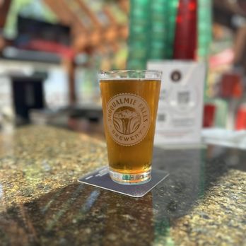 Snoqualmie Falls Brewery - Blonde Moment - Brewpubs Near Me - Snoqualmie, Washington Snoqualmie Falls Brewery - Blonde Moment - Brewpubs Near Me - Snoqualmie, Washington
