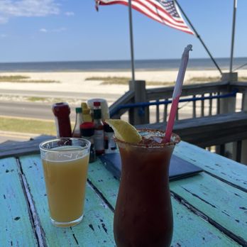 Shaggy's Gulfport Beach - Bars Near Me - Gulfport, Mississippi