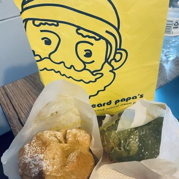 Beard Papa's - Desserts Near Me - Flushing, New York