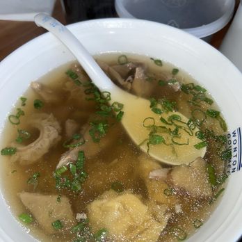 Wonton Gourmet - Shrimp and pork wonton beef tripe noodle soup - Chinese Near Me - Des Plaines, Illinois Wonton Gourmet - Shrimp and pork wonton beef tripe noodle soup - Chinese Near Me - Des Plaines, Illinois