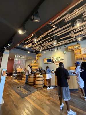 Evan Williams Bourbon Experience by null