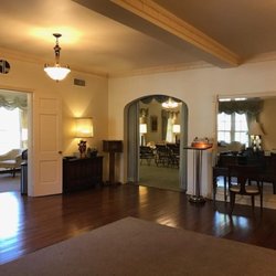 Brett Funeral Home