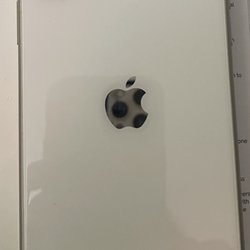 H&M FIX - iPhone Screen Repair - New color and perfect