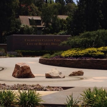 Coldwater Canyon Park - Parks Near Me - Beverly Hills, California