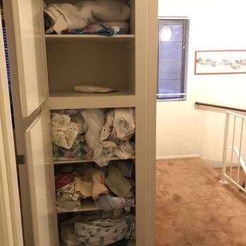 Grey Squirrel Resort & Vacation Rental Homes - Linen closet - Big Bear Lake, CA