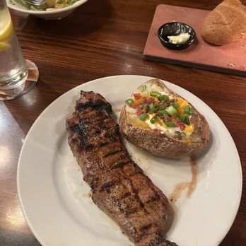 LongHorn Steakhouse - New York Strip - Steakhouses Near Me - Tewksbury, Massachusetts LongHorn Steakhouse - New York Strip - Steakhouses Near Me - Tewksbury, Massachusetts