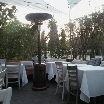 Cafe Amici - Outdoor patio area. - Italian Near Me - Beverly Hills, California