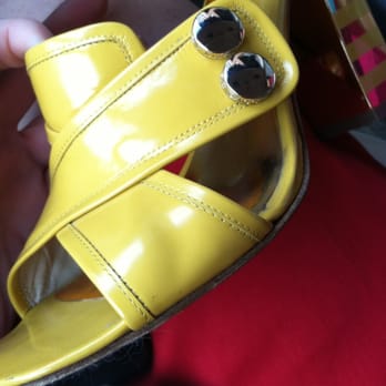 Byrd Designer Consignment Boutique - Marc Jacobs! Love this place!! - Women's Clothing Near Me - Saint Louis, Missouri Byrd Designer Consignment Boutique - Marc Jacobs! Love this place!! - Women's Clothing Near Me - Saint Louis, Missouri