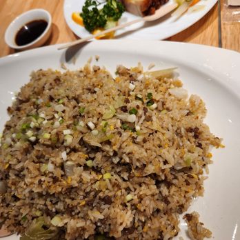 Lam's Kitchen - Chinese Near Me - Taguig, NCR