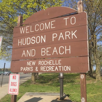 Hudson Park and Beach - Parks Near Me - New Rochelle, New York