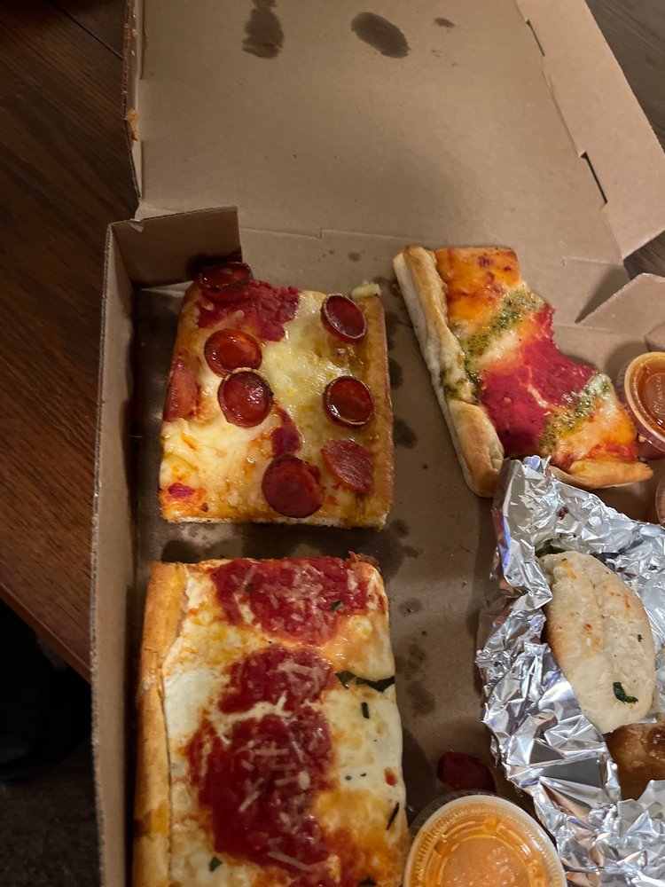 Food from Krispy Pizza