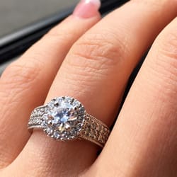 Amazing work! My finance had Rand custom design an engagement ring. Rand Jeweler place is the spot to go!! Thanks Rand and Don!