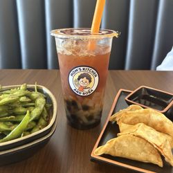 Mom's Kitchen & Boba
