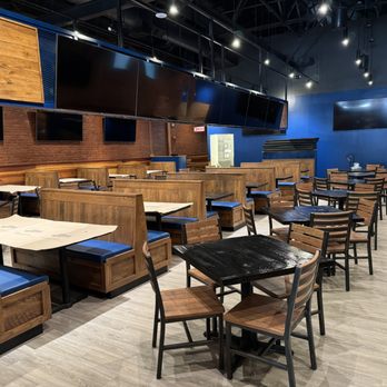Riverport Grille - American Near Me - Chattanooga, Tennessee