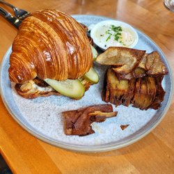 Pubjelly - Wagyu Croissant ($33).