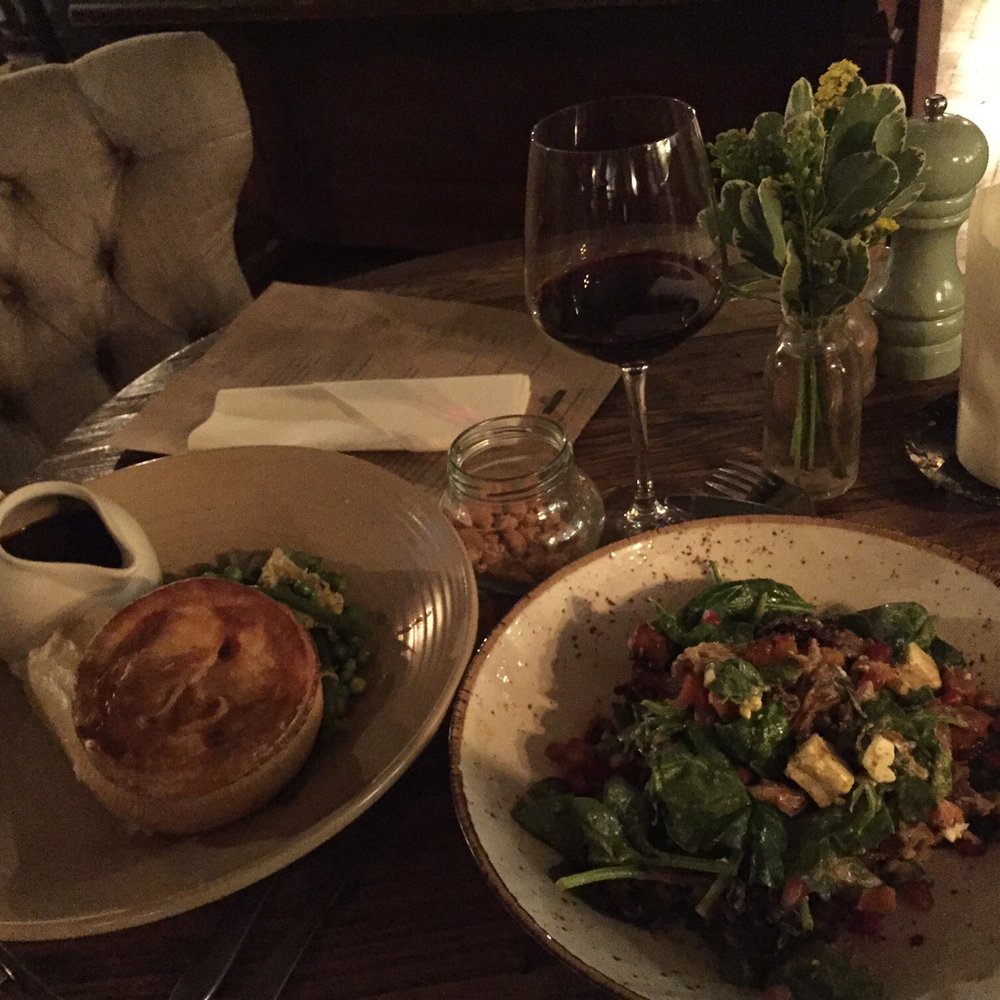 Fox & Hounds - Pubs Near Me - Lyndhurst, HAM