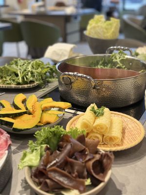 Umami Seasons Hotpot by null