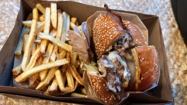 Hi-Way Burger & Fry by null