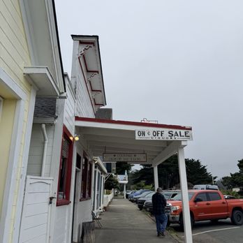 Dick's Place - Bars Near Me - Mendocino, California Dick's Place - Bars Near Me - Mendocino, California