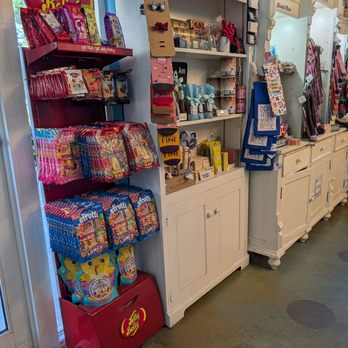 The Chocolate Boutique - Chocolatiers & Shops Near Me - Raleigh, North Carolina