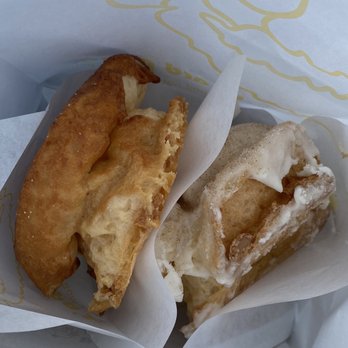 Beard Papa’s - Desserts Near Me - Pasadena, California