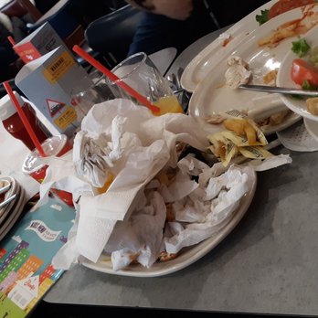 Friendly's - Waiting well over 30 minutes for them to clear the table and get our ice cream - Burgers Near Me - Glen Burnie, Maryland