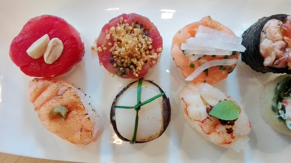 Ko'uzi Sushi by null