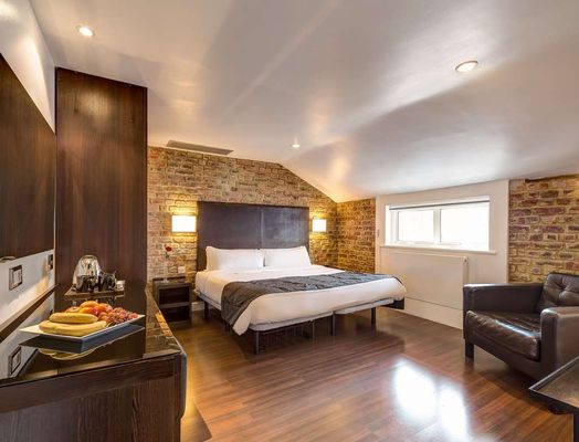 The Caesar Hotel by null