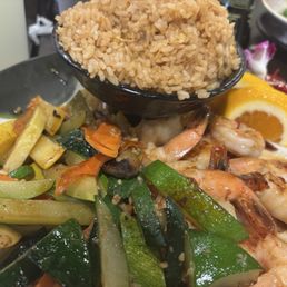 Shrimp Hibachi with Fried Rice Shrimp Hibachi with Fried Rice