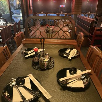 Wu’s Ramen - Tasteful and beautiful decor - Ramen Near Me - Chicago, Illinois Wu’s Ramen - Tasteful and beautiful decor - Ramen Near Me - Chicago, Illinois