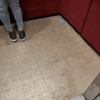 Edgewater - Filthy elevators - Hotels Near Me - Laughlin, Nevada