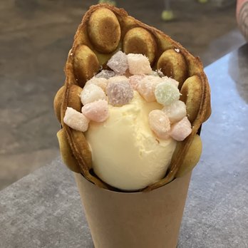 Azuki Tea - Matcha mochi waffle with vanilla ice cream and more mochi - Bubble Tea Near Me - Thousand Oaks, California
