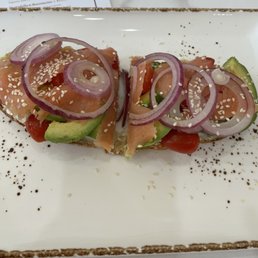 Avocado Sunrise with Smoked Salmon Avocado Sunrise with Smoked Salmon