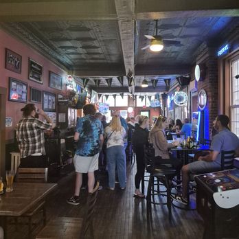 Arlin's Bar & Restaurant - Bars Near Me - Cincinnati, Ohio Arlin's Bar & Restaurant - Bars Near Me - Cincinnati, Ohio