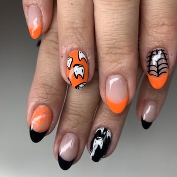 Fingerpaint Chicas - Nail Salons Near Me - Pasadena, California