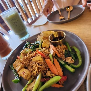Homm Thai Bistro & Bar - Thai Near Me - Houston, Texas
