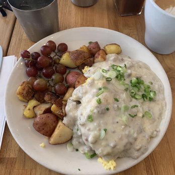 Lucky's Cafe - Biscuits - Coffee & Tea Near Me - Cleveland, Ohio