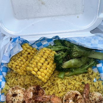 Trederick’s Seafood & Grill - Tredericks Shrimp Bowl, corn, Steamed Broccoli - Seafood Near Me - Atlanta, Georgia