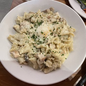 Kassi Beach - Mushroom carbonara - Italian Near Me - Las Vegas, Nevada Kassi Beach - Mushroom carbonara - Italian Near Me - Las Vegas, Nevada