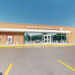 Bank of America Financial Center - Storefront