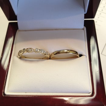 Five Star Jewelry - Custom designed wedding band from family heirloom ring - Jewelry Near Me - Austin, Texas Five Star Jewelry - Custom designed wedding band from family heirloom ring - Jewelry Near Me - Austin, Texas