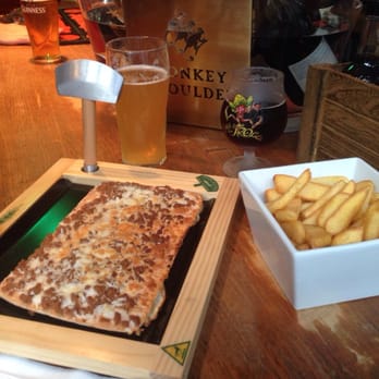 Le Monkey - Frites fraîches - Sports Bars Near Me - Lille, 59